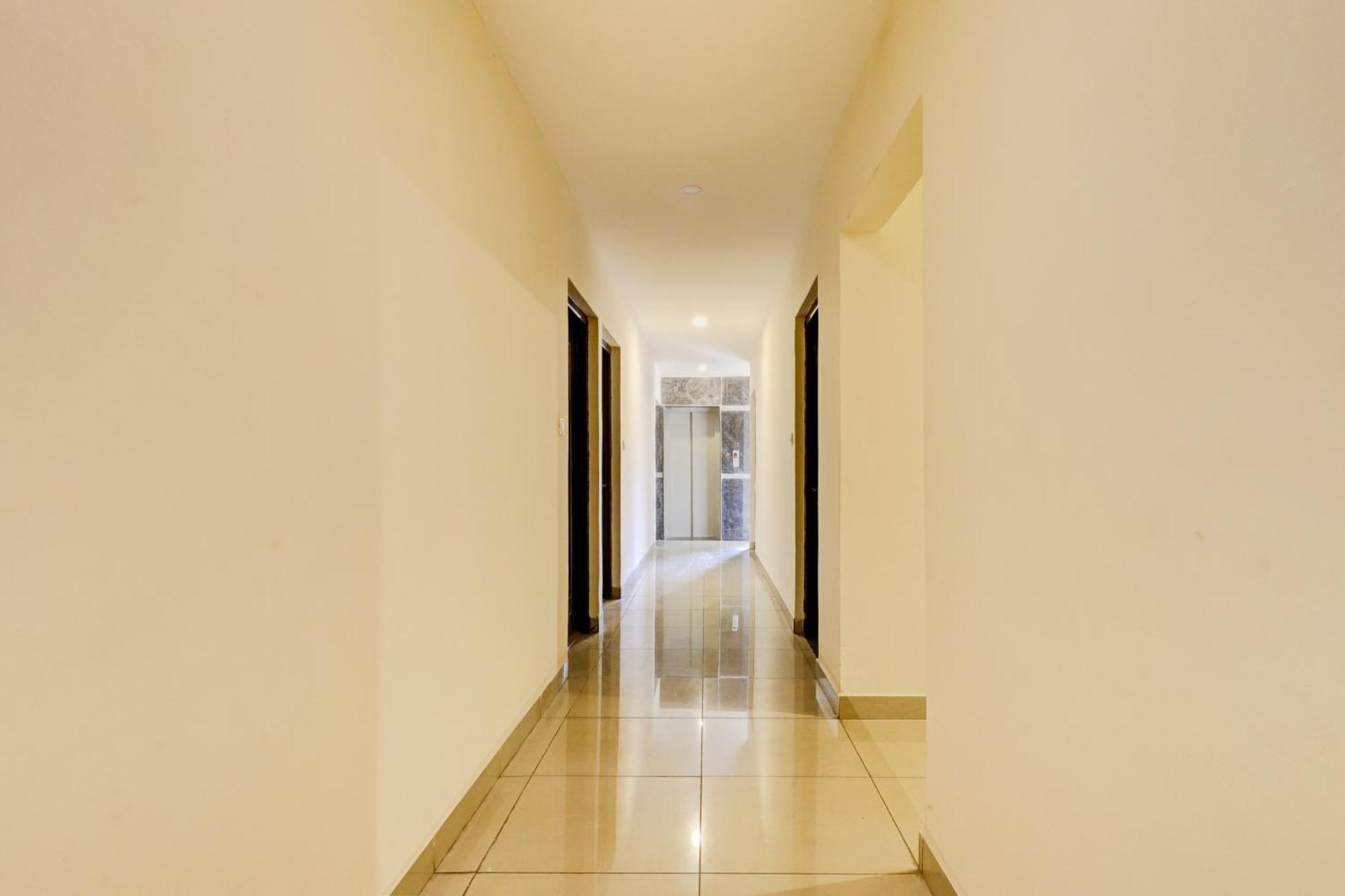 Hotel O Crescent Shine Bangalore Exterior photo